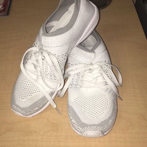 chasse highlyte cheer shoes